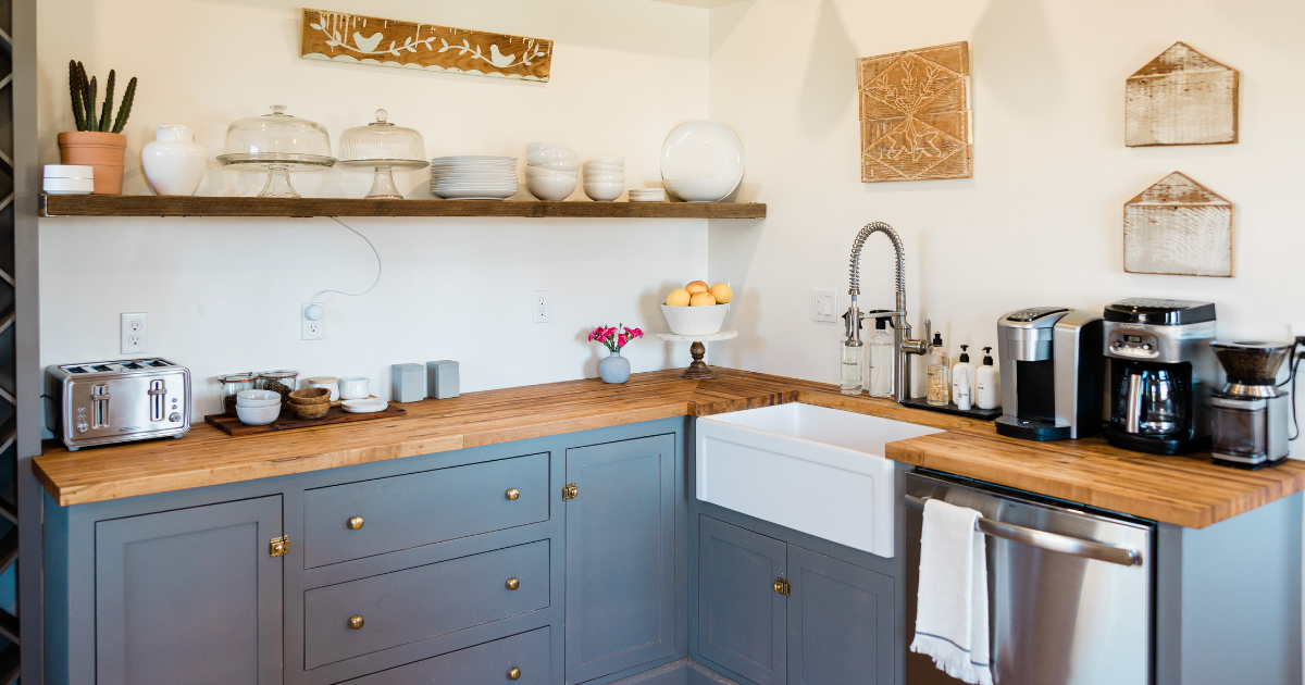 Pourquoi choisir une cuisine sur mesure française, Design et qualité des cuisines et aménagements sur-mesure Arthur Bonnet Le Havre